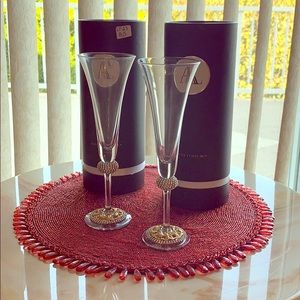 ALC brand new champagne flutes set of 2